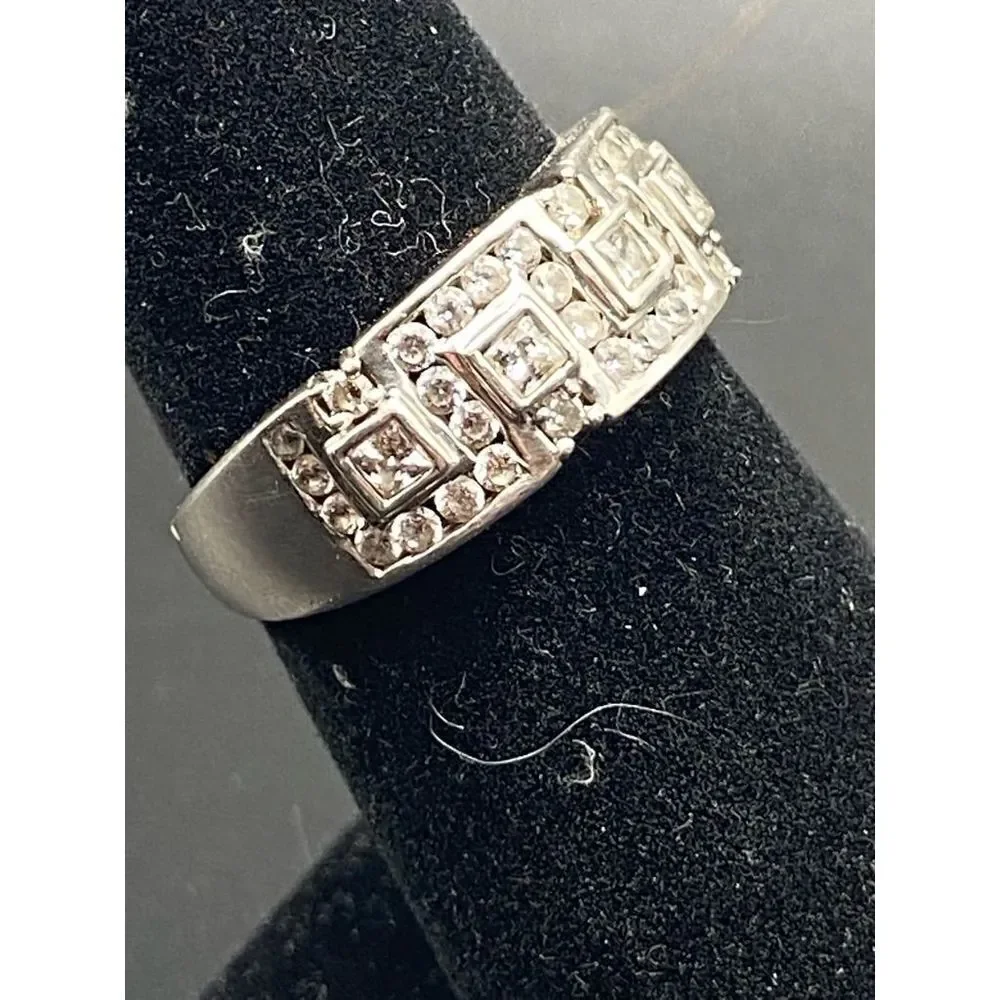 MEDA sterling silver 925 princess cut and round CZ band size 6